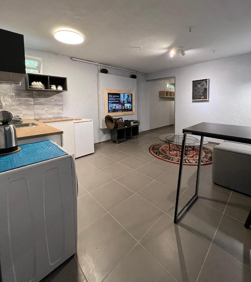 Cozy Fully-Equipped Apartment Near The Old City Jerusalem Exteriör bild